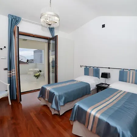 Sant'erasmo Bed & Breakfast 3*